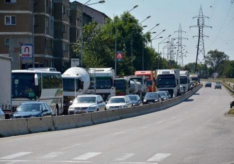 Un nou protest împotriva creşterii preţurilor RCA: Transportatorii au circulat cu viteză redusă inclusiv în Oradea