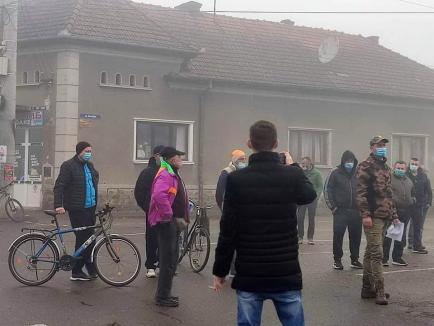 Protest în a doua zi din an, la Beiuş: Pescarii sunt nemulţumiţi de conducerea clubului local (FOTO / VIDEO)