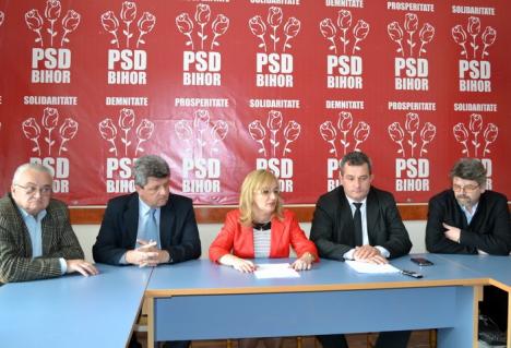În loc să-şi prezinte candidatul la Primăria Oradea, PSD se laudă cu alianţele din Ştei