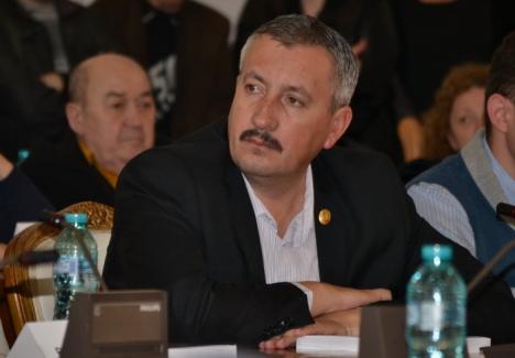 Unul pleacă, altul vine: Deputatul PSD Ioan Sorin Roman va ocupa cabinetul parlamentar al PNL-istului Valeriu Boeriu