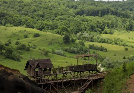 Vestul sălbatic, recreat în România. Serialul 'Django' este cea mai mare producţie europeană a anului (FOTO)