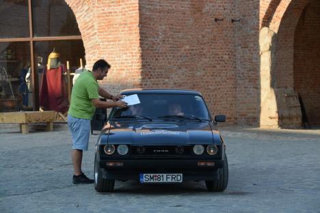 Pagubă de 10.000 euro! Hoţii au furat instalaţia de cronometrare a Raliului Carpaţi Retro, desfăşurat în premieră în Bihor (FOTO)