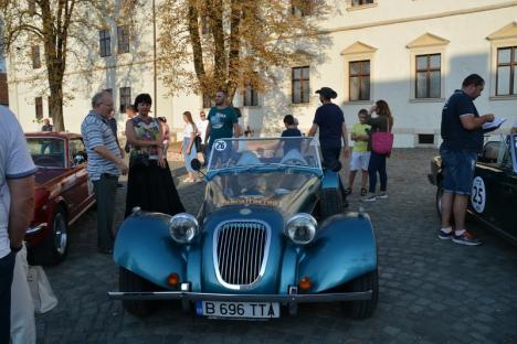 Pagubă de 10.000 euro! Hoţii au furat instalaţia de cronometrare a Raliului Carpaţi Retro, desfăşurat în premieră în Bihor (FOTO)