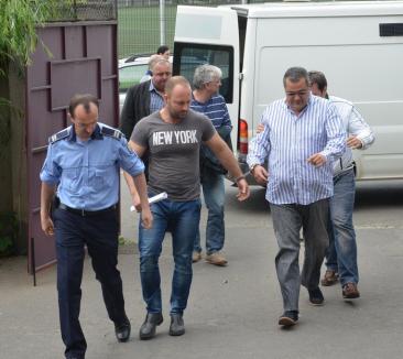 Ex-petrolistul Ranyak Zoltan şi complicii săi, anchetaţi pentru o fraudă de 1,3 milioane de euro, au scăpat de după gratii