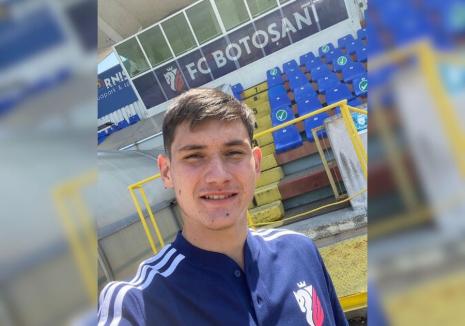 La 17 ani, un fotbalist din Bihor a semnat cu o echipă din Superligă! Răzvan Creţ va juca la FC Botoşani