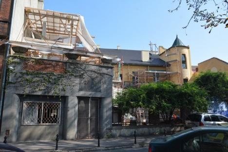 Lucrările de reabilitare a Casei Darvas la Roche au fost realizate în proporţie de 15% (FOTO)