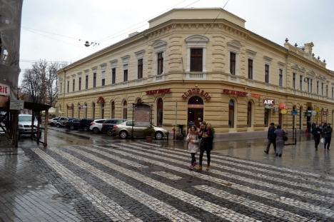 Reabilitări de faţadă: Programul de reabilitare a faţadelor din Oradea aduce a spoială făcută pe sume exorbitante (FOTO)