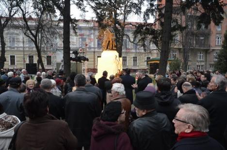 Sărbătoare maghiară: Statuia lui Szacsvay a fost dezvelită după restaurare. Deputatul Szabo Odon a profitat ca să se victimizeze (FOTO)