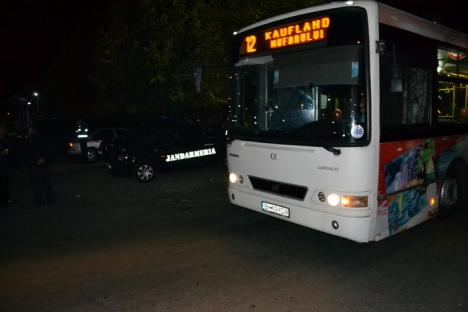 Jandarmii, la OTL. Toate autobuzele au ieșit pe trasee, tramvaiele nu circulă în continuare! (FOTO / VIDEO)