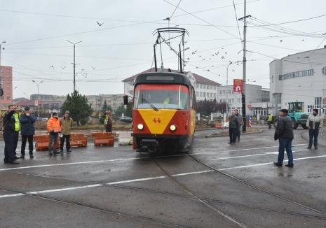 OTL reia circulaţia tramvaielor 1 şi 3 pe bulevardul Decebal (FOTO)