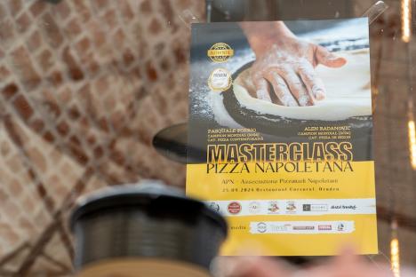 Masterclass de pizza napoletană cu campioni mondiali la Restaurantul Corsarul din Oradea, al cărui Chef a devenit ambasador al Asociației Pizzerilor Napoletani (FOTO)