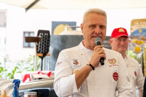 Masterclass de pizza napoletană cu campioni mondiali la Restaurantul Corsarul din Oradea, al cărui Chef a devenit ambasador al Asociației Pizzerilor Napoletani (FOTO)