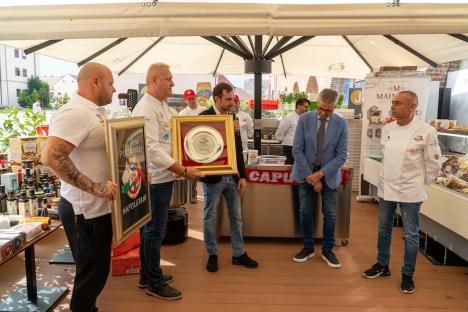 Masterclass de pizza napoletană cu campioni mondiali la Restaurantul Corsarul din Oradea, al cărui Chef a devenit ambasador al Asociației Pizzerilor Napoletani (FOTO)