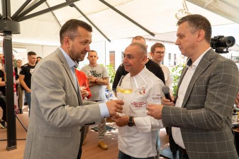 Masterclass de pizza napoletană cu campioni mondiali la Restaurantul Corsarul din Oradea, al cărui Chef a devenit ambasador al Asociației Pizzerilor Napoletani (FOTO)