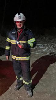 Soluţia ingenioasă găsită de un pompier din Bihor, pentru a repara reţeaua de curent din două sate: Firele au fost cărate cu o dronă! (FOTO / VIDEO)