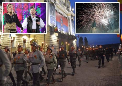 Final spectaculos pentru centenarul Oradiei: Andra a cântat „tradițional”, soldaţii s-au retras cu torţe, iar artificiile au fost tricolore (FOTO / VIDEO)