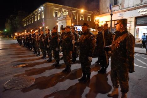 Retragerea cu torţe a încheiat festivităţile de 1 Decembrie în Oradea (FOTO / VIDEO)