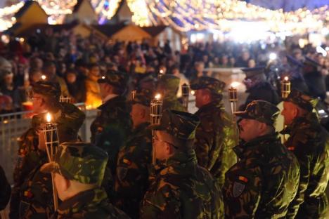 Retragerea cu torţe a încheiat festivităţile de 1 Decembrie în Oradea (FOTO / VIDEO)