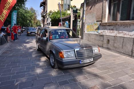 Start în raliul „Drumul Vinului”, de la Casa Darvas - La Roche: mașina Angelei Lupșea n-a pornit nici împinsă (FOTO/VIDEO)