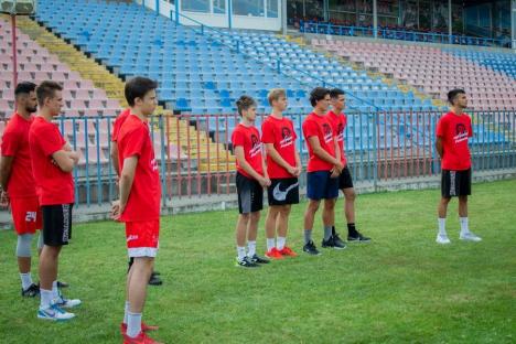 Baschetbaliştii de la CSM CSU Oradea s-au reunit la stadionul Iuliu Bodola (FOTO)