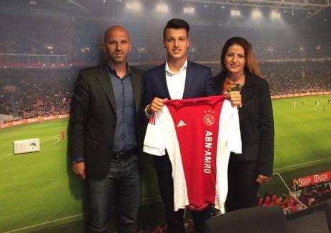 Tânărul fotbalist orădean Ricardo Farcaş a semnat cu Ajax Amsterdam (FOTO)