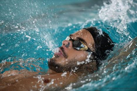 Robert Glință s-a calificat în finala de 50 metri spate la Campionatul Mondial de Înot