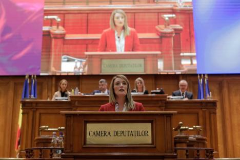 Roberta Metsola, apel în Parlamentul României: „Nu renunţaţi la Europa, nu renunţaţi la noi!”