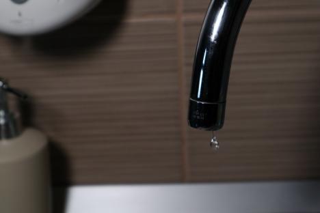 Compania de Apă Oradea: Se întrerupe furnizarea apei potabile pe Calea Borșului