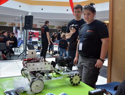 Roboticienii se reîntâlnesc la Oradea, unde va avea loc a X-a ediție a Concursului Internațional Robotics Championship