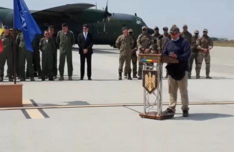 15 români din Afganistan au ajuns acasă, cu o aeronavă C-130 Hercules. Cum s-a desfăşurat misiunea (FOTO / VIDEO)