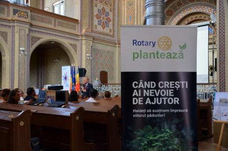 Ecologia, o prioritate a orădeanului care a preluat conducerea Rotary. Astronautul Dumitru Prunariu şi-a declarat susţinerea: 'Simţi nevoia să protejezi această planetă' (FOTO / VIDEO)