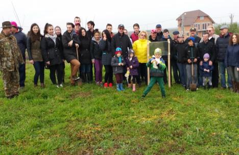 Când toată lumea taie, Rotary plantează! Voluntarii au plantat 550 de pomi în Sântandrei