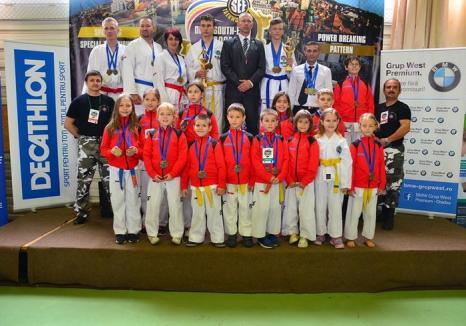 Sportivii orădeni au dominat întrecerile Campionatului Sud-Est European de Taekwon-do