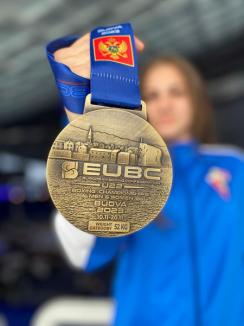 Roxana Hamza a cucerit bronzul la Europenele de Box U22 din Muntenegru