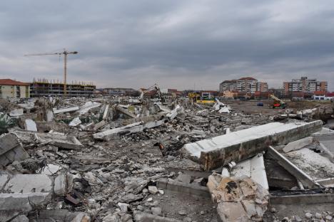 Ultimele hale ale fostei întreprinderi Înfrăţirea din Oradea au fost demolate. Vezi ce va fi construit în locul lor! (FOTO)