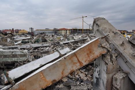 Ultimele hale ale fostei întreprinderi Înfrăţirea din Oradea au fost demolate. Vezi ce va fi construit în locul lor! (FOTO)