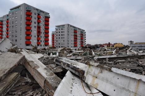 Ultimele hale ale fostei întreprinderi Înfrăţirea din Oradea au fost demolate. Vezi ce va fi construit în locul lor! (FOTO)