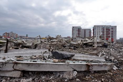 Ultimele hale ale fostei întreprinderi Înfrăţirea din Oradea au fost demolate. Vezi ce va fi construit în locul lor! (FOTO)