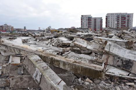 Ultimele hale ale fostei întreprinderi Înfrăţirea din Oradea au fost demolate. Vezi ce va fi construit în locul lor! (FOTO)