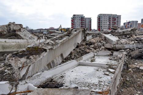 Ultimele hale ale fostei întreprinderi Înfrăţirea din Oradea au fost demolate. Vezi ce va fi construit în locul lor! (FOTO)