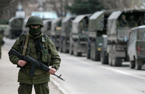 Ucraina se pregăteşte de luptă, după ce NATO a confirmat intrarea trupelor ruse în estul ţării