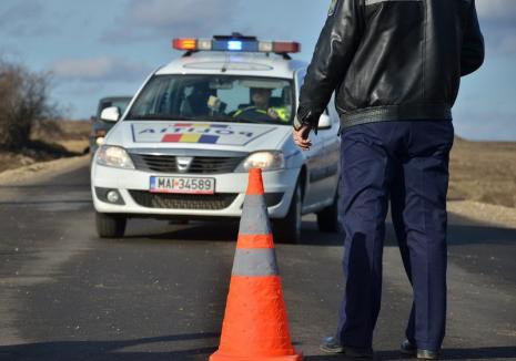 Accident grav lângă Roşia: O Skoda şi un BMW s-au ciocnit frontal, două persoane au fost rănite