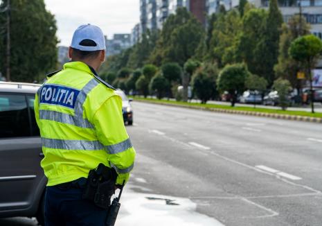 11 dosare penale pentru infracţiuni rutiere, într-un singur weekend, în Bihor. Un tânăr circula 'high' la volan prin Băile 1 Mai
