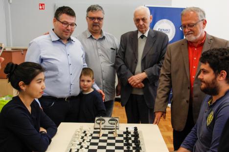 Echipele de șah ale orașelor înfrățite Oradea și Debrețin s-au întâlnit din nou, într-o confruntare în Ungaria
