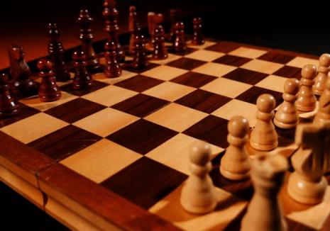 Oradea va găzdui sâmbătă un nou concurs internațional de șah de anvergură!