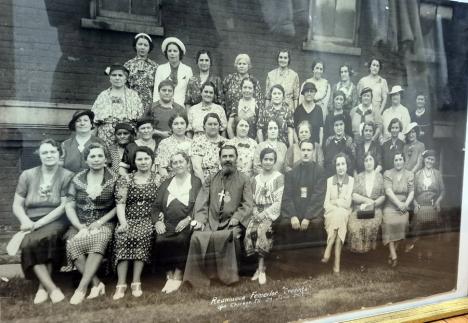 „Father George”, preotul român care strânge câteva sute de oameni la cea mai veche biserică ortodoxă românească din Chicago: România de azi este „o mare durere” (FOTO)