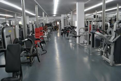 Mai mare nu se poate! Campionul de culturism Ion Marin a deschis cea mai mare sală de fitness din regiune, pe 2.500 metri pătraţi (FOTO)