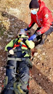 Accident în zona Vârtop: O bihoreancă de 19 ani a căzut cu ATV-ul și a fost preluată de elicopterul SMURD (FOTO / VIDEO)