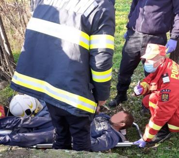 Un tânăr din Oradea, salvat de pompieri dintr-o fântână adâncă de 15 metri