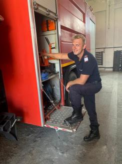 Salvatori apreciaţi: Cinci pompieri bihoreni, recompensaţi de şefii lor pentru vieţile salvate în 2019